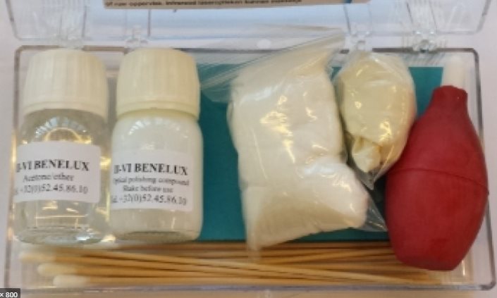 Cleaning kit mini with vinegar/acetone